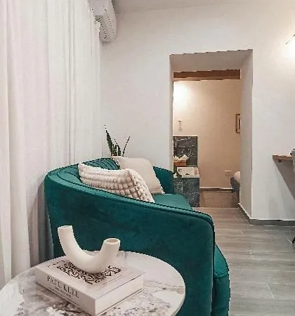 The Secret Yard Apartment Larnaca Exterior photo