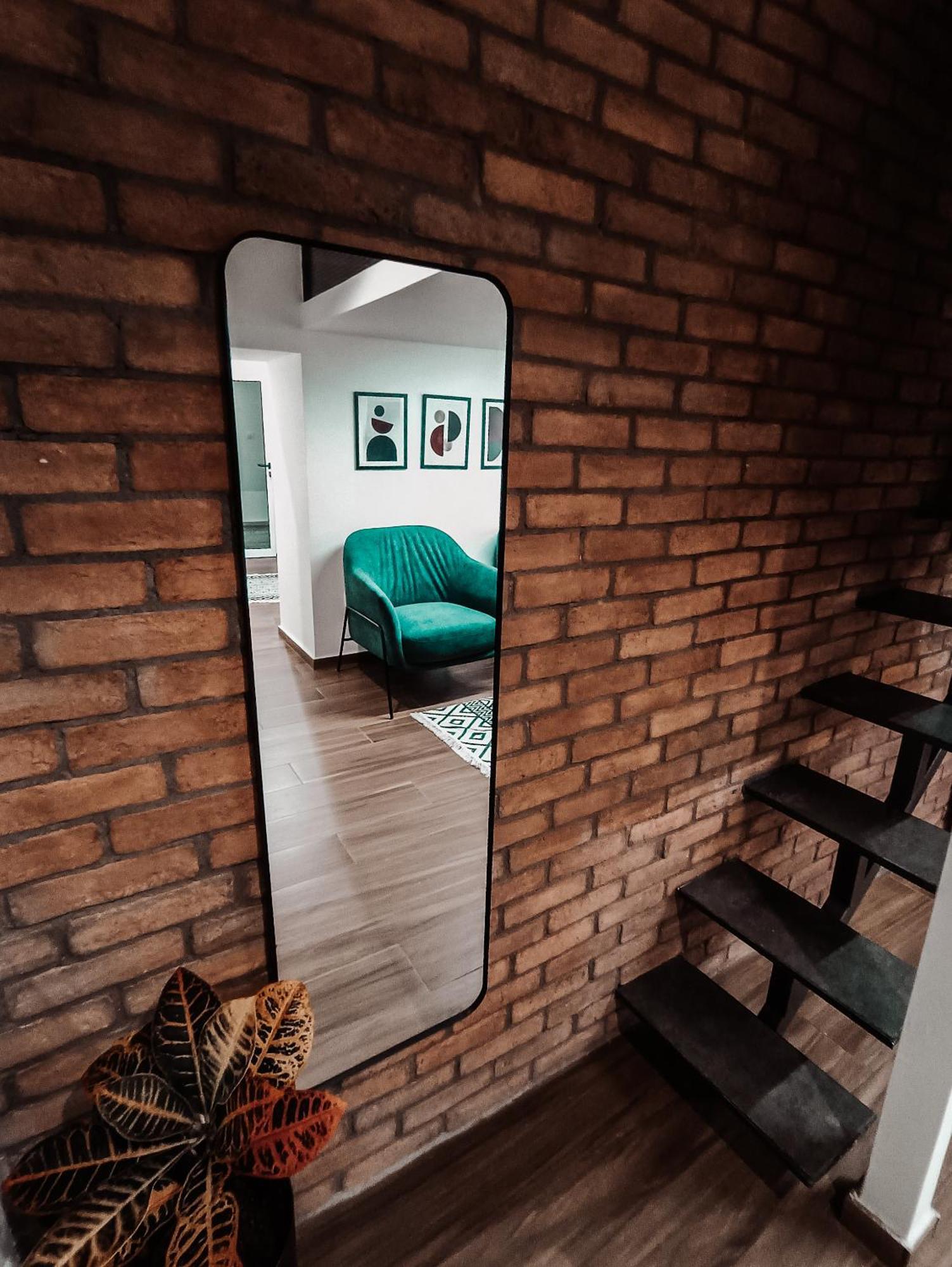 The Secret Yard Apartment